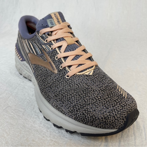 Brooks Shoes - Brooks ADRENALINE GTS 19 women’s Size 9